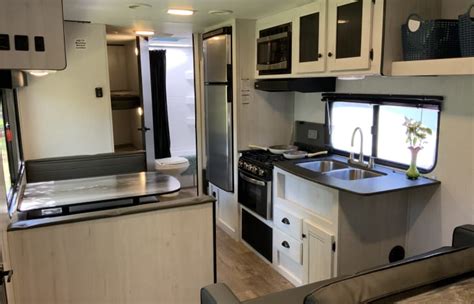 rv rental granbury tx|Sleeps 5. Most Essentials Provided. We Deliver.